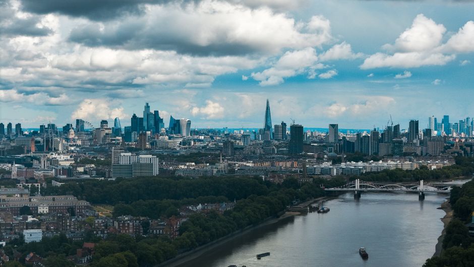 United Kingdom city skyline